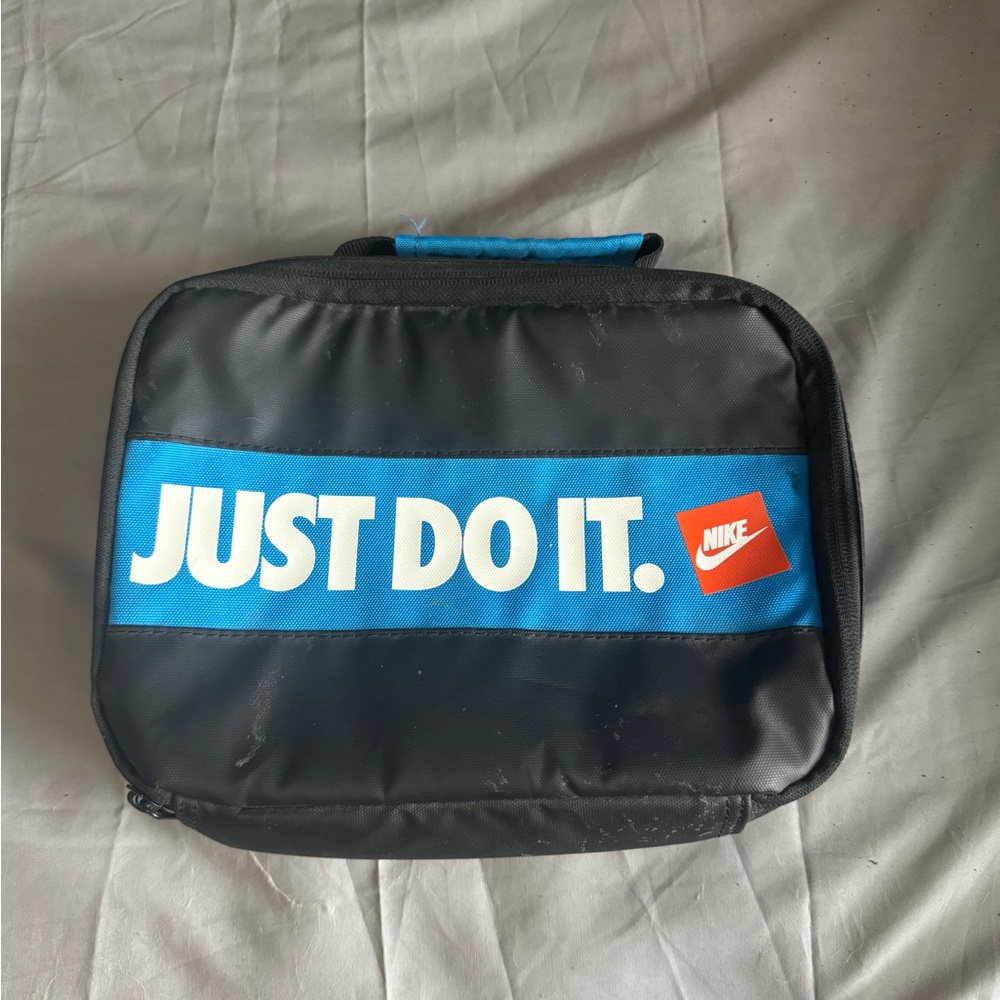 Nike Lunchbox